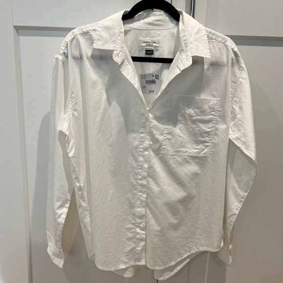 AE Perfect Button Up Shirt - NWT - Picture 3 of 5